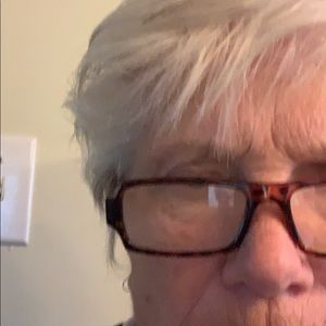 Meet your Posher, Janet